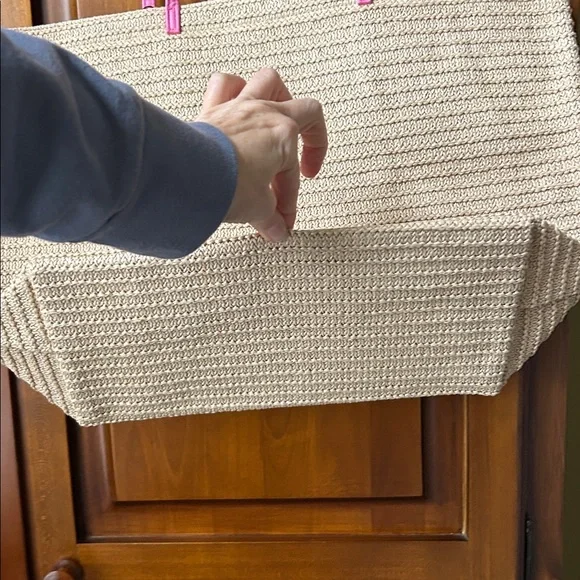 Vera Bradley Seashore Tote - Picture 7 of 9